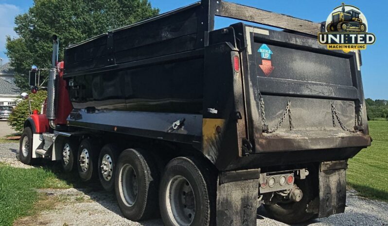 
								2007 Kenworth T800 dump truck full									