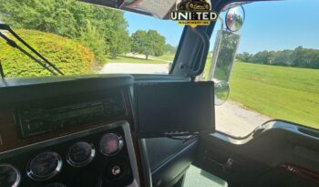 
										2007 Kenworth T800 dump truck full									