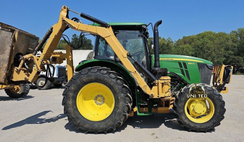 
								2016 John Deere 6120E MFWD tractor full									