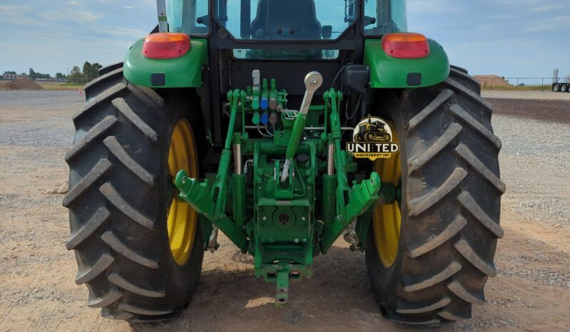 
								2017 John Deere 6120E MFWD tractor full									