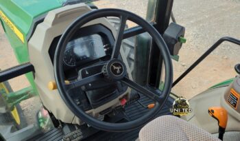 
										2017 John Deere 6120E MFWD tractor full									